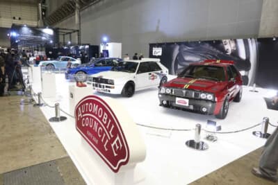 オートモビル カウンシルの会場で熱い視線を集めた至高レストモッド