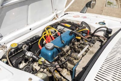 日産 チェリークーペ1200X-1：2代目チェリーF-II用A14型1.4リッター＋SOLEXツインキャブ仕様に換装されたエンジンルーム
