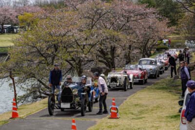 PC競技が行われる「アートヴィレッジ明神館」。コマ図を頼りに辿り着いたエントラントたち