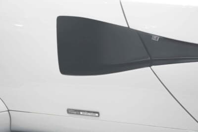 ランボルギーニ カウンタック LP400S：ドアからフェンダーへと続くNACAダクトが美しい