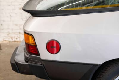 1万4850ドル（邦貨換算約234万6300円）で落札されたポルシェ 924ターボ（C）2026 Courtesy of RM Sotheby's