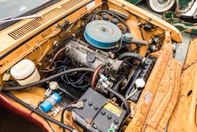 シボレー LUV：ボンネットの下に収まる1800cc直列4気筒のG180型エンジン