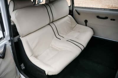 買い手がつかず流札（NOT SOLD）となった「ミニ ストレッチリムジン」（C）Iconicauctioneers