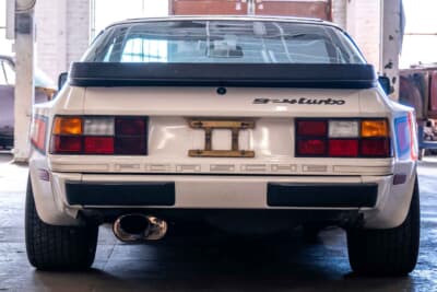 1万4850ドル（邦貨換算1224万円）で落札された「1980年式 ポルシェ 924ターボ」（C）Courtesy of RM Sotheby's