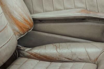 11万2750ユーロ（約1860万3750円）で落札されたマセラティ「ギブリ」（C）Courtesy of Broad Arrow