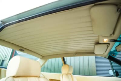 買い手がつかず流札（NOT SOLD）となったフェラーリ「400i」（C）Iconicauctioneers