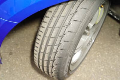 今シーズンはタイヤがハイグリップ、セカンドグレードともモデルチェンジ。3クラスのRE050は大半のドライバーから大好評だった