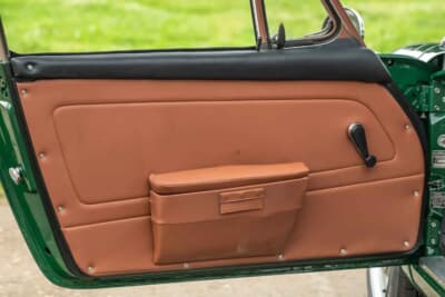 「Estimate Available Upon Request（要問い合わせ）」となって終了した1968年式「ポルシェ 912」（C）Courtesy of Broad Arrow