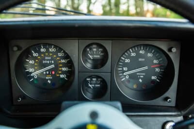 買い手がつかず流札（NOT SOLD）となったフェラーリ「400i」（C）Iconicauctioneers