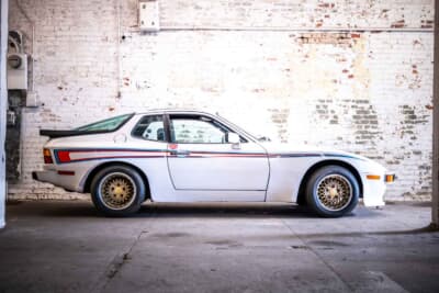 1万4850ドル（邦貨換算1224万円）で落札された「1980年式 ポルシェ 924ターボ」（C）Courtesy of RM Sotheby's
