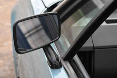 7313ポンド（邦貨換算約157万円）で落札されたトライアンフ「TR7 コンバーチブル」（C）Iconicauctioneers