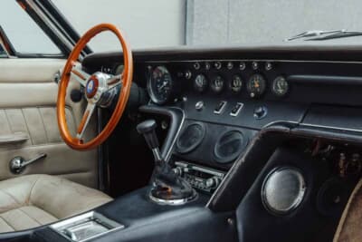 11万2750ユーロ（約1860万3750円）で落札されたマセラティ「ギブリ」（C）Courtesy of Broad Arrow