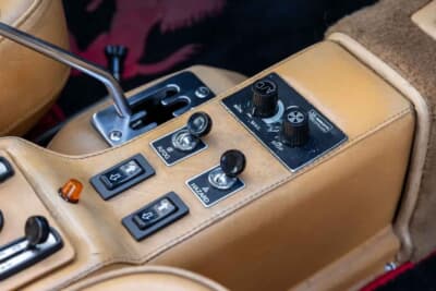 買い手がつかず流札（NOT SOLD）となったフェラーリ「512BBi」（C）Courtesy of Broad Arrow