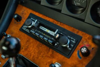 買い手がつかず流札（NOT SOLD）となったフェラーリ「400i」（C）Iconicauctioneers