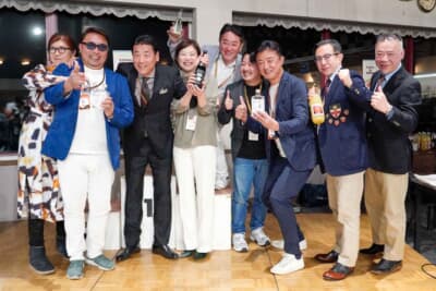 初日の夜はPC競技の表彰式が行われ、参加者同士の懇親も図れる楽しい宴のひとときとなる
