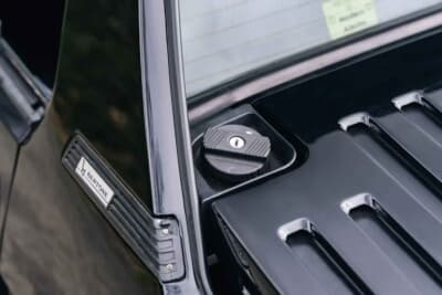 6750ポンド（邦貨換算約142万4250円）で落札された「ベルトーネ X1/9」（C）Iconicauctioneers