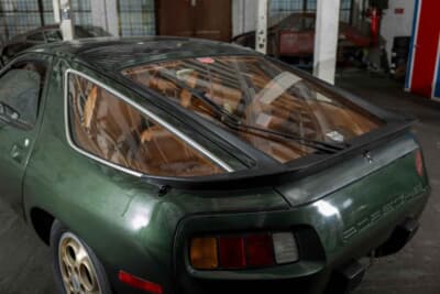 3万800ドル（邦貨換算489万7200円）で落札されたポルシェ 928（C）Courtesy of RM Sotheby's