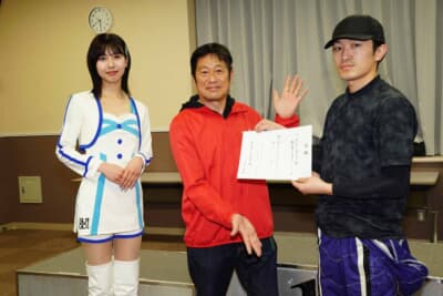 軽量パーツ1点がもらえるハートビート賞に輝いたのは、決勝で3クラスの表彰台を逃した大木佳人。次戦こそ表彰台の頂点を目指す