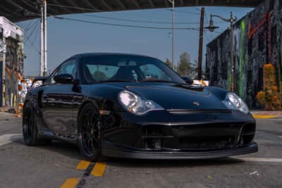14万8500ドル（邦貨換算約2361万円）で落札された2002年式「ポルシェ 911 GT2」（C）Courtesy of RM Sotheby's