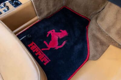 買い手がつかず流札（NOT SOLD）となったフェラーリ「512BBi」（C）Courtesy of Broad Arrow