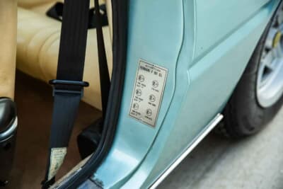 買い手がつかず流札（NOT SOLD）となったフェラーリ「400i」（C）Iconicauctioneers