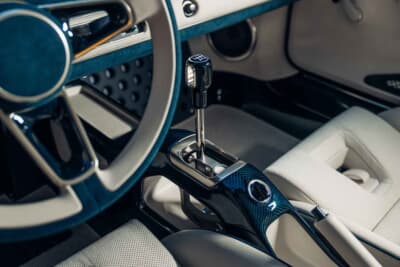 （落札価格非公開）でシールド競売にかけられた「ポルシェ 911 リイマジンド by シンガー DLSターボ」（C）Courtesy of RM Sotheby's