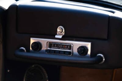 エスティメートは50万~60万ドル(邦貨換算約8000万~9600万円)だったが惜しくも流札となったランボルギーニ「400GT インテリム」(C)Courtesy of Broad Arrow