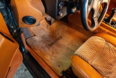 3万800ドル（邦貨換算489万7200円）で落札されたポルシェ 928（C）Courtesy of RM Sotheby's