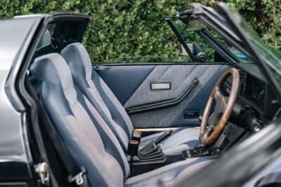 6750ポンド（邦貨換算約142万4250円）で落札された「ベルトーネ X1/9」（C）Iconicauctioneers