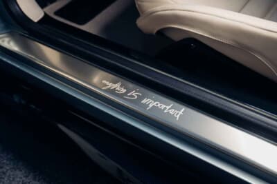 （落札価格非公開）でシールド競売にかけられた「ポルシェ 911 リイマジンド by シンガー DLSターボ」（C）Courtesy of RM Sotheby's