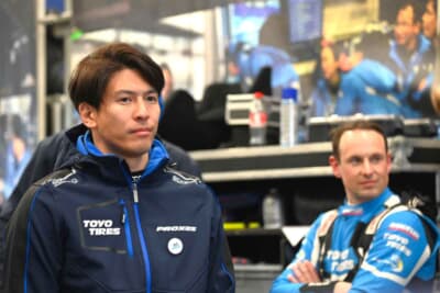トーヨータイヤのメルセデス AMG GT3をドライブする中山雄一選手