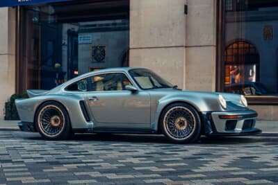 （落札価格非公開）でシールド競売にかけられた「ポルシェ 911 リイマジンド by シンガー DLSターボ」（C）Courtesy of RM Sotheby's