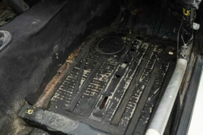 7万5600ドル（邦貨換算約1209万6000円）で落札されたポルシェ「924ターボ」（C）Courtesy of Broad Arrow