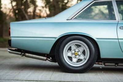 買い手がつかず流札（NOT SOLD）となったフェラーリ「400i」（C）Iconicauctioneers