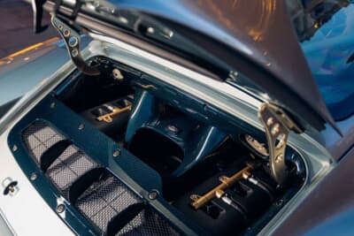 （落札価格非公開）でシールド競売にかけられた「ポルシェ 911 リイマジンド by シンガー DLSターボ」（C）Courtesy of RM Sotheby's