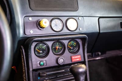 1万4850ドル（邦貨換算1224万円）で落札された「1980年式 ポルシェ 924ターボ」（C）Courtesy of RM Sotheby's