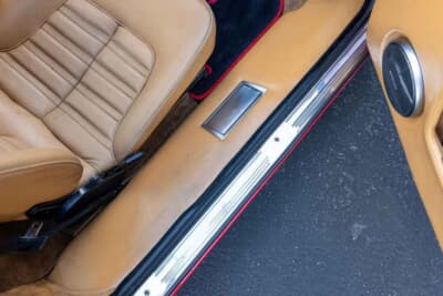 買い手がつかず流札（NOT SOLD）となったフェラーリ「512BBi」（C）Courtesy of Broad Arrow