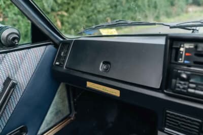 6750ポンド（邦貨換算約142万4250円）で落札された「ベルトーネ X1/9」（C）Iconicauctioneers