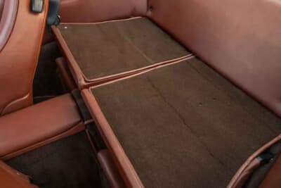 流札後、個別販売（Sold After Auction）にて販売成立したポルシェ「959SC リイマジンド by カネパ」（C）Courtesy of Broad Arrow