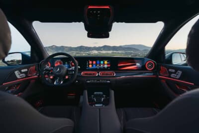 メルセデスAMG GLE53：スポーティさとラグジュアリーを融合したインテリアは、マイクロファイバーやAMG専用トリムで高い質感を演出