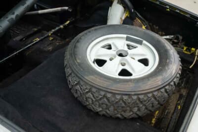 7万5600ドル（邦貨換算約1209万6000円）で落札されたポルシェ「924ターボ」（C）Courtesy of Broad Arrow