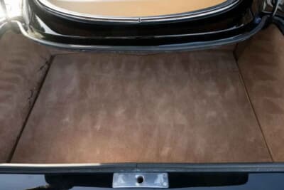 エスティメートは50万~60万ドル(邦貨換算約8000万~9600万円)だったが惜しくも流札となったランボルギーニ「400GT インテリム」(C)Courtesy of Broad Arrow