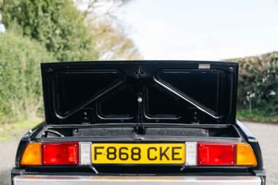 6750ポンド（邦貨換算約142万4250円）で落札された「ベルトーネ X1/9」（C）Iconicauctioneers