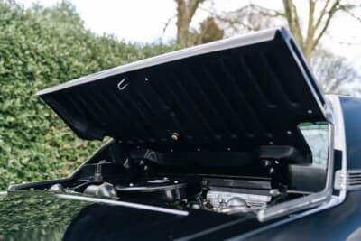 6750ポンド（邦貨換算約142万4250円）で落札された「ベルトーネ X1/9」（C）Iconicauctioneers