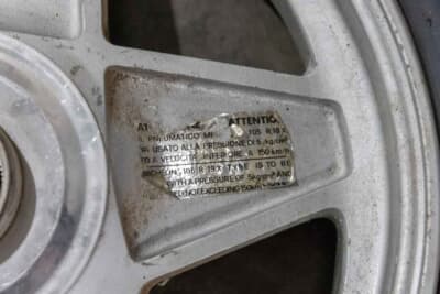 買い手がつかず流札（NOT SOLD）となったフェラーリ「512BBi」（C）Courtesy of Broad Arrow