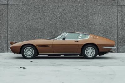 11万2750ユーロ（約1860万3750円）で落札されたマセラティ「ギブリ」（C）Courtesy of Broad Arrow