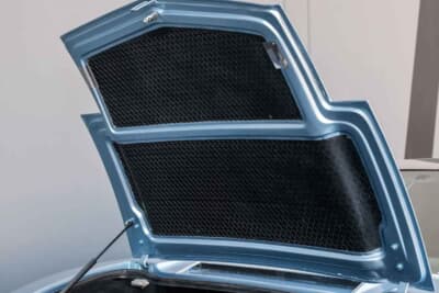 12万8000ドル(邦貨換算約2035万円)で落札された「マセラティ ボーラ」(C)Courtesy of Broad Arrow