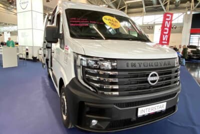 日産の大型商業バン Interstarを初めて見ました