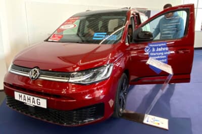 VWのミニバンはファミリー層に人気です