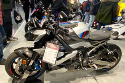 Mモデルは若いライダーさんにも多く知って、乗って欲しいとBMWの方が語っていました